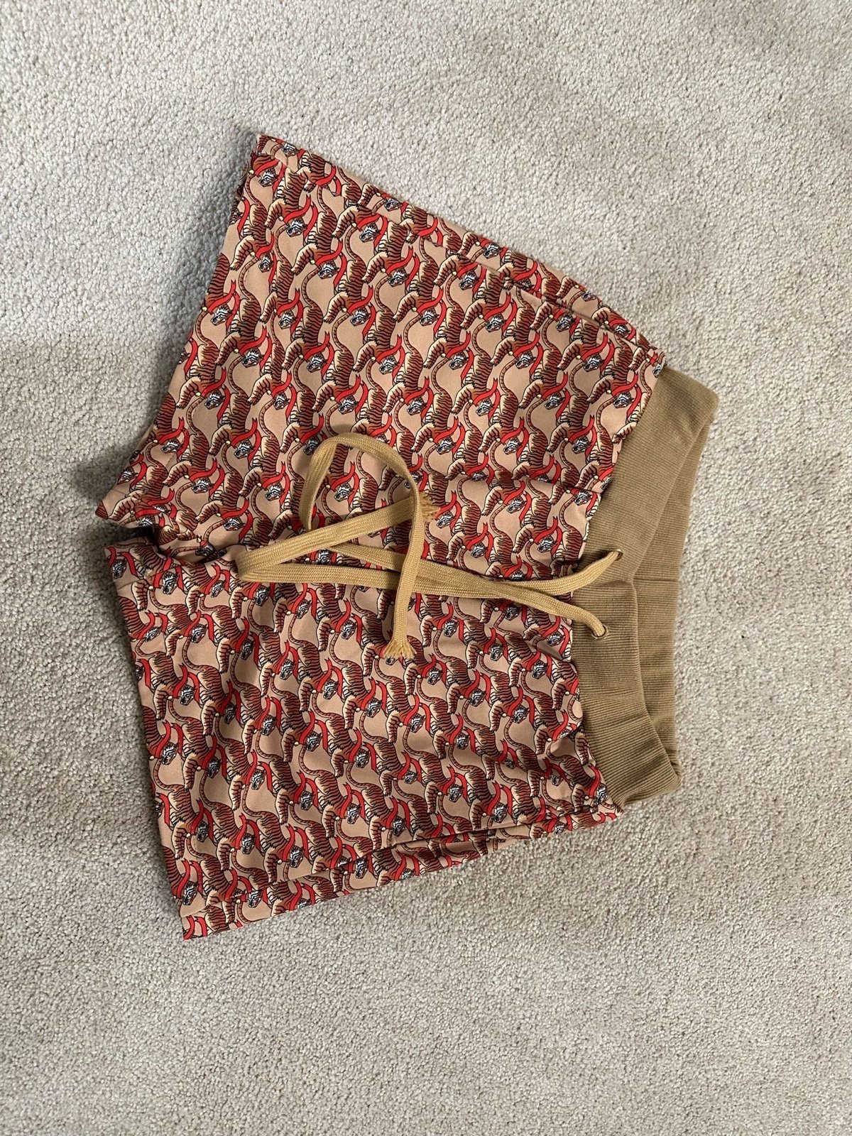Burberry tiger shorts size large