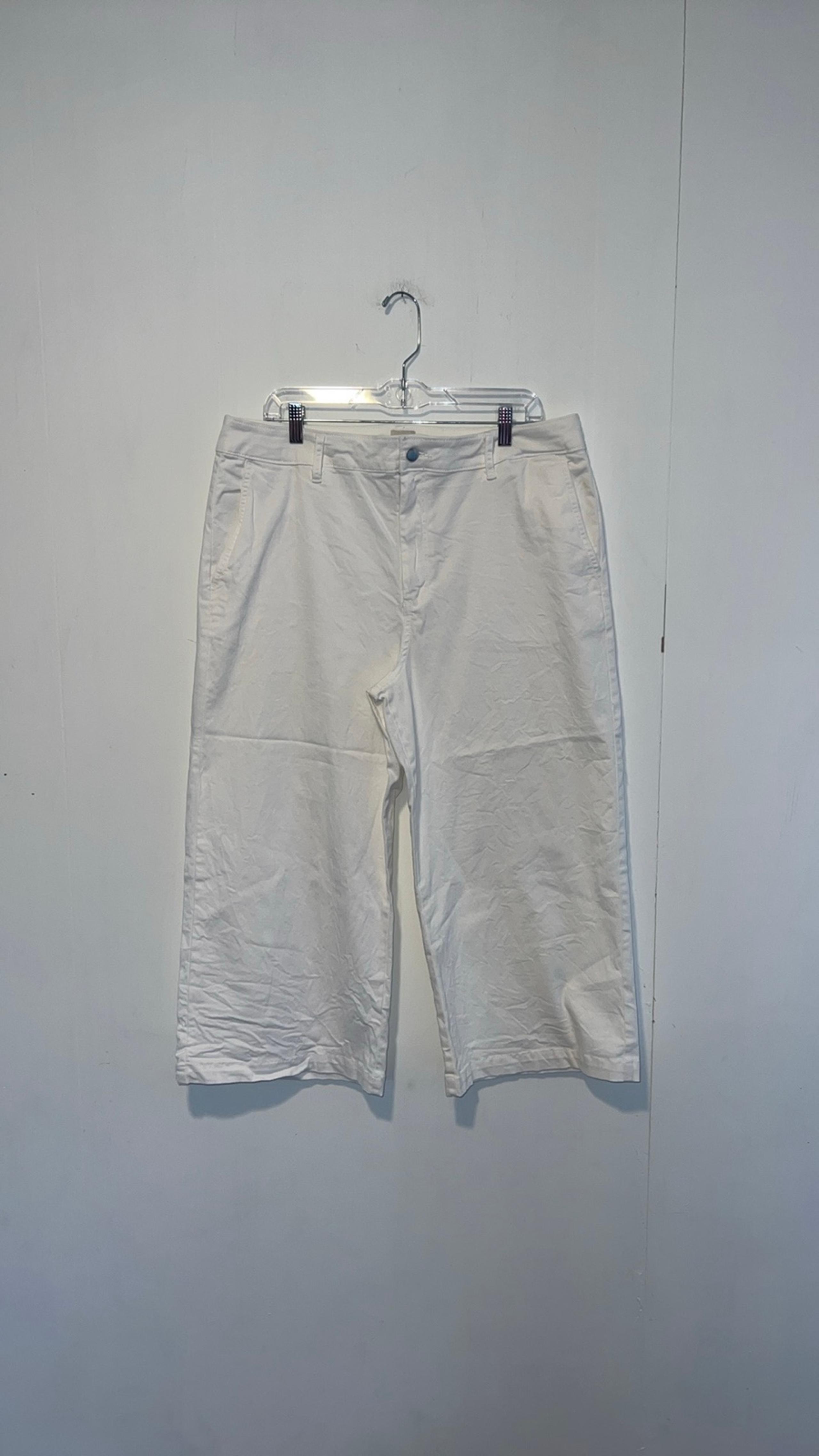 A New Day Women’s White Denim Wide Leg Capris AA17