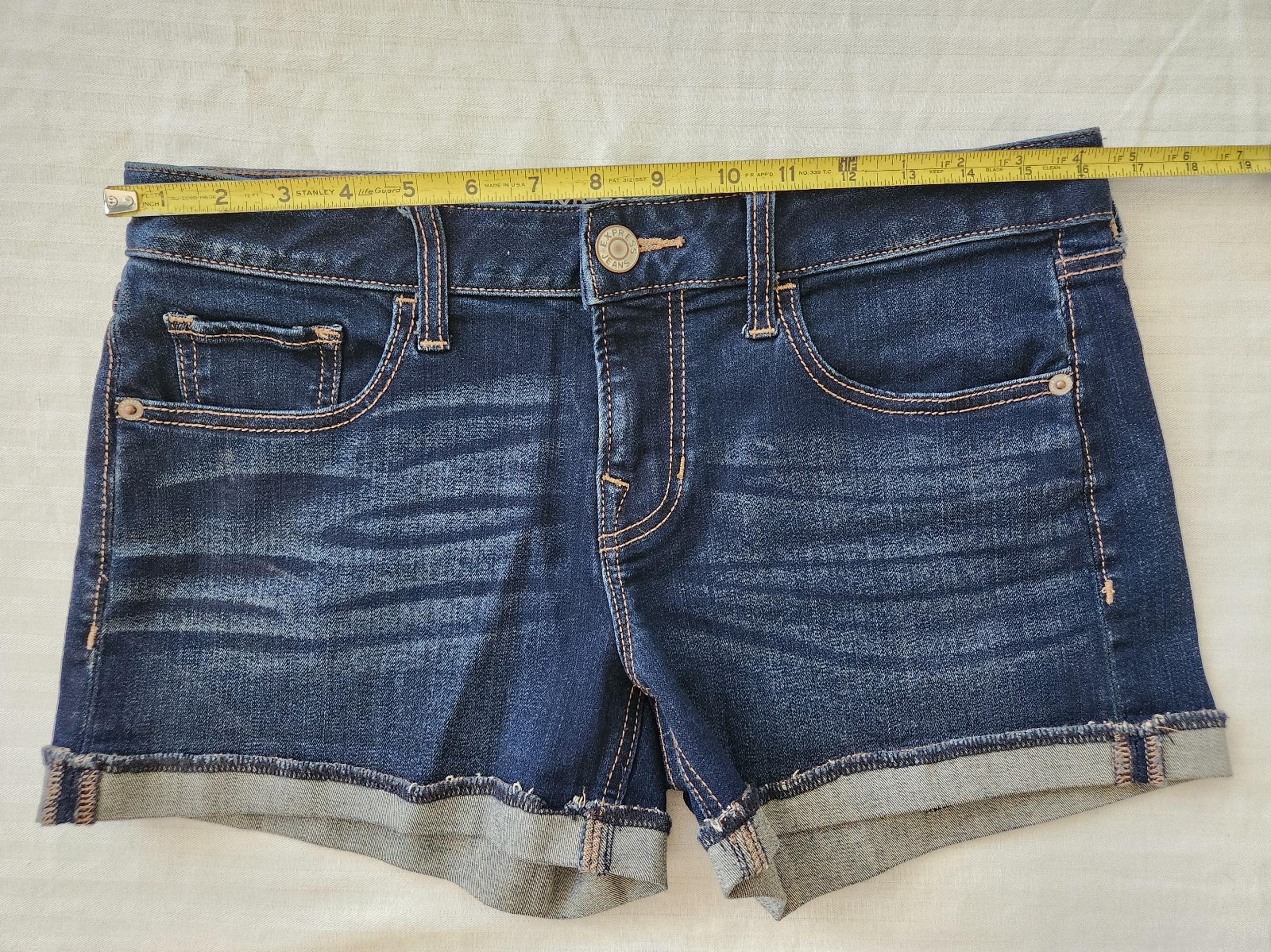 Women's Express Jean Shorts Size 4