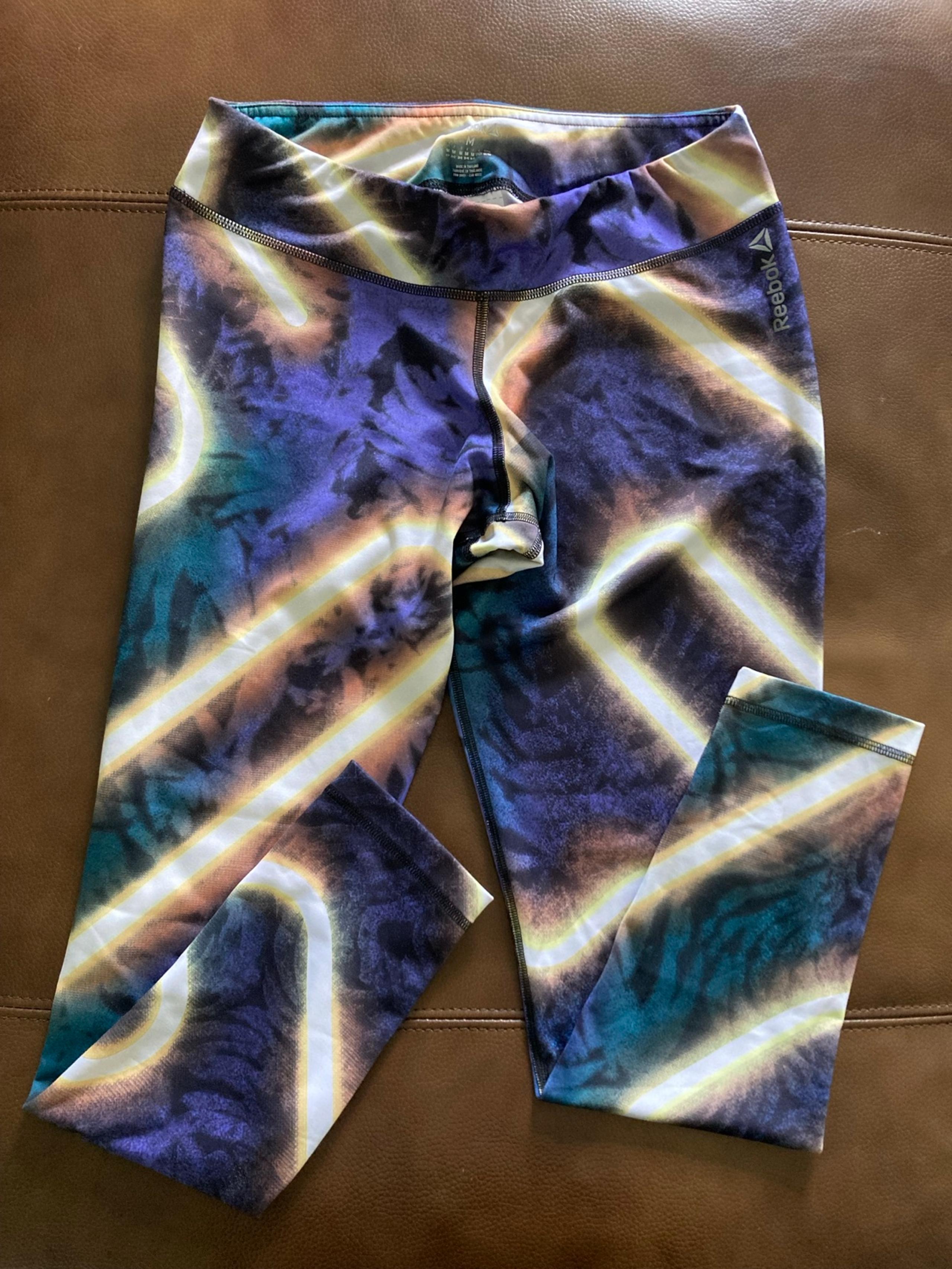 REEBOK Sport Performance Running Capri Crop Leggings Womens Medium Activewear