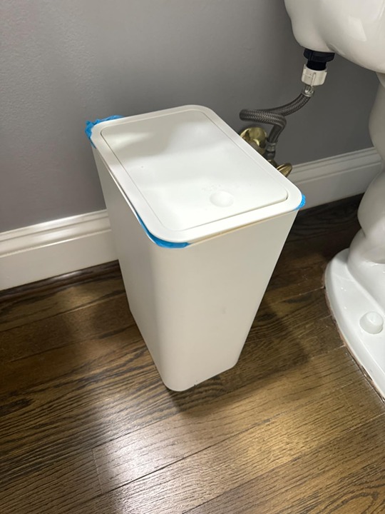 3 Pack 10L / 2.6 Gallon Small Trash Can with Lid Bathroom Garbage Can