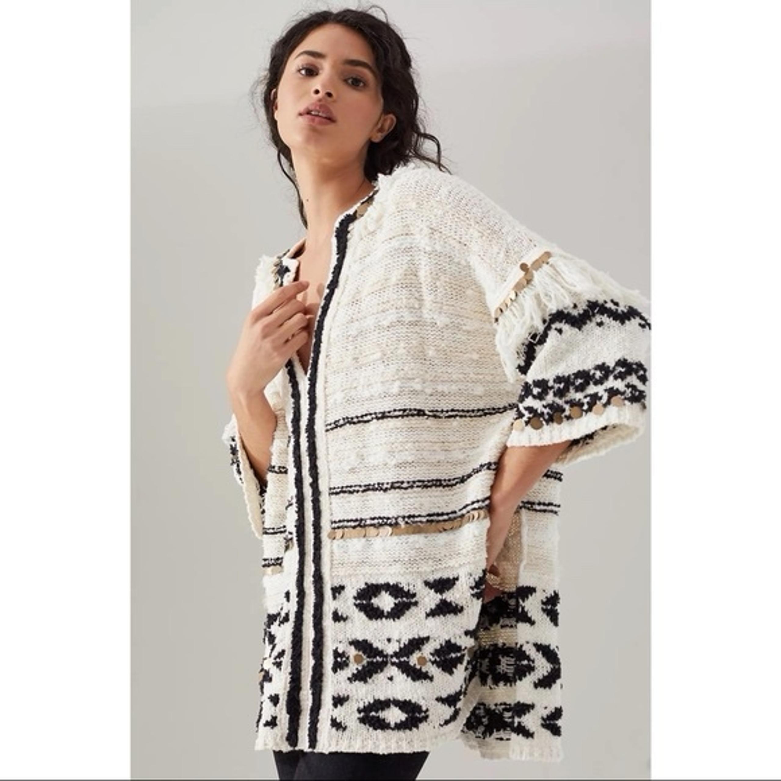Anthropologie Margot Fringed Poncho Sweater Ivory Size Medium/Large