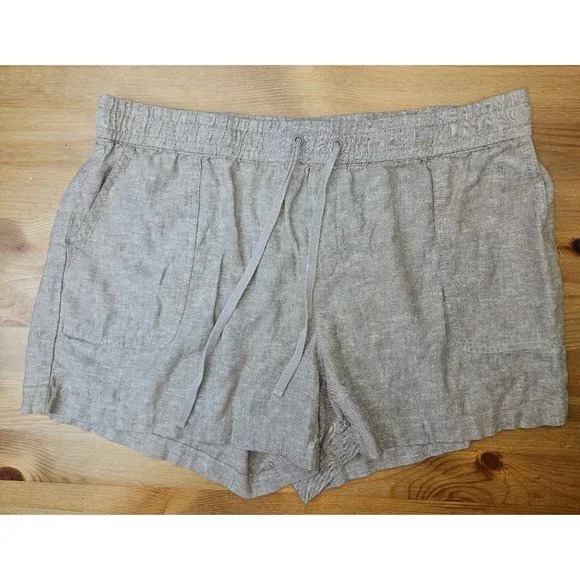 Linen-Viscose Blend Shorts