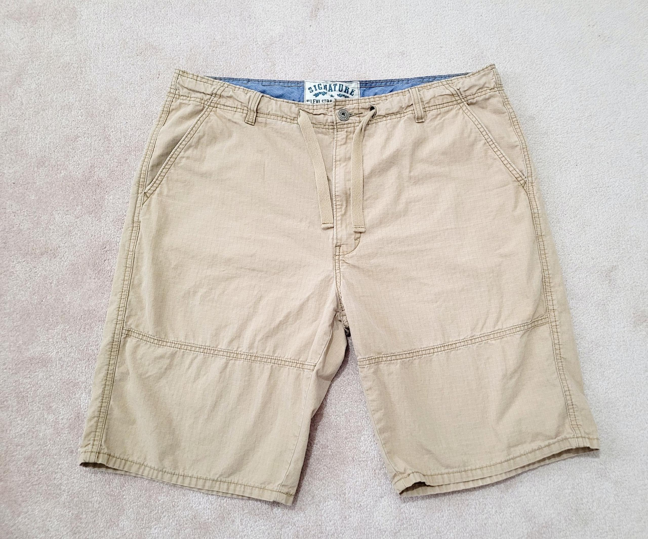 Levi's Signature Mens Size 40 Casual  Utility Chino Flat Front Short 100% Cotton