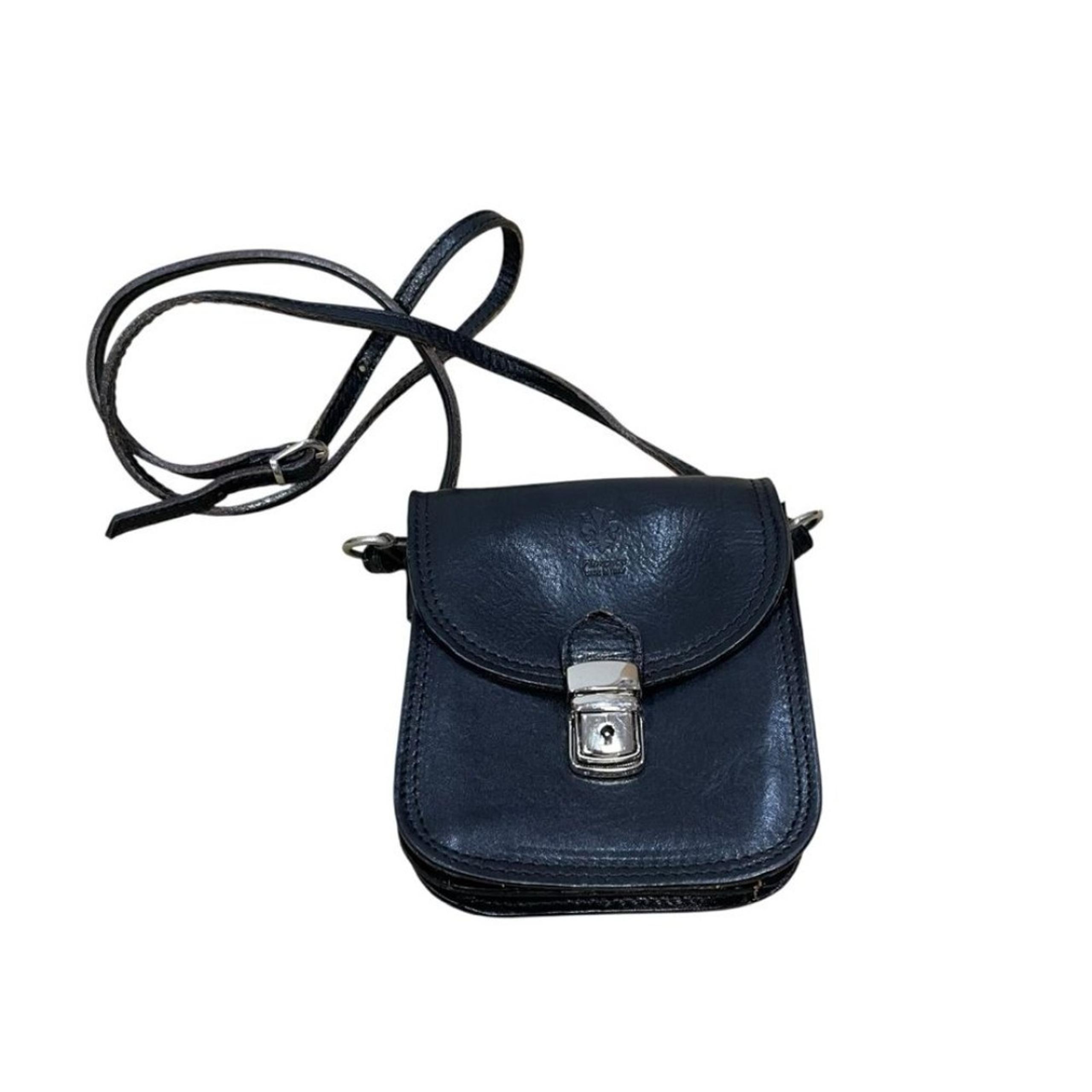 Vera Pelle Made In Italy Leather Crossbody Bag Black Unlined Casual Womens
