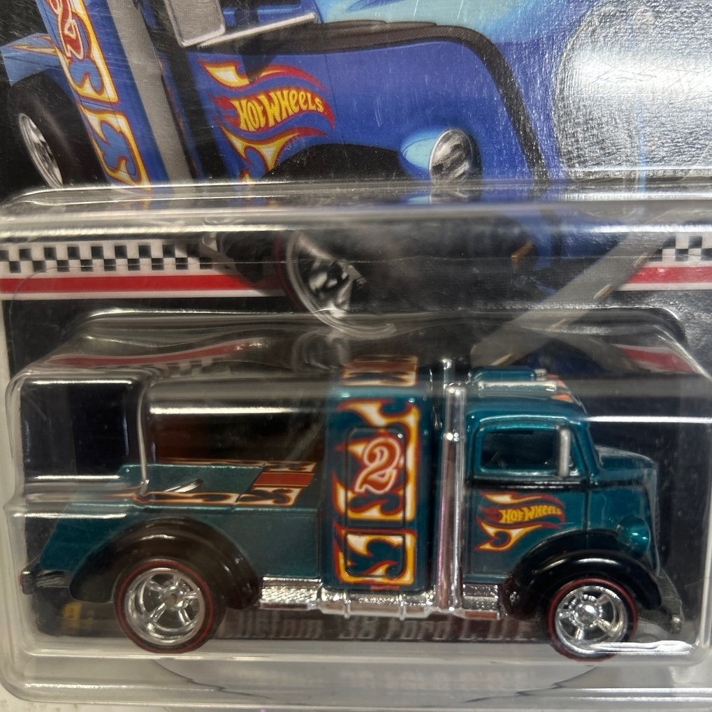 Hot Wheels RLC CUSTOM '38 FORD COE with Real Riders