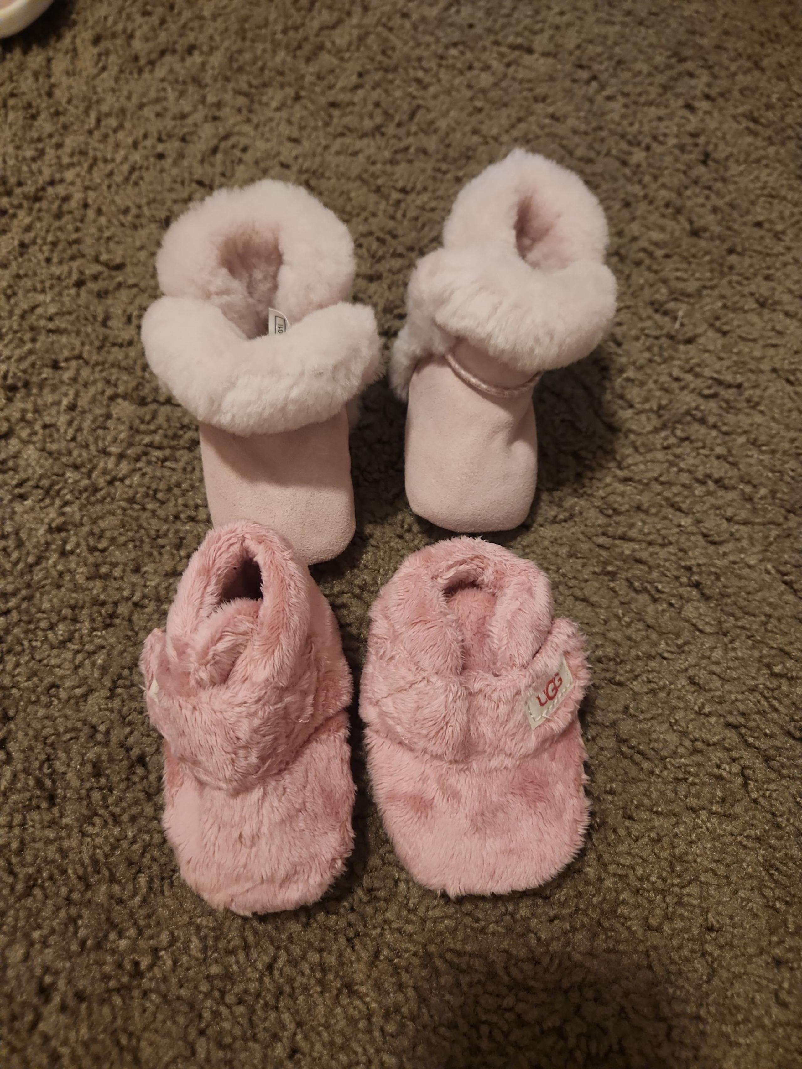 2 ugg slippers