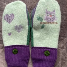 Wool sweater mittens Owl