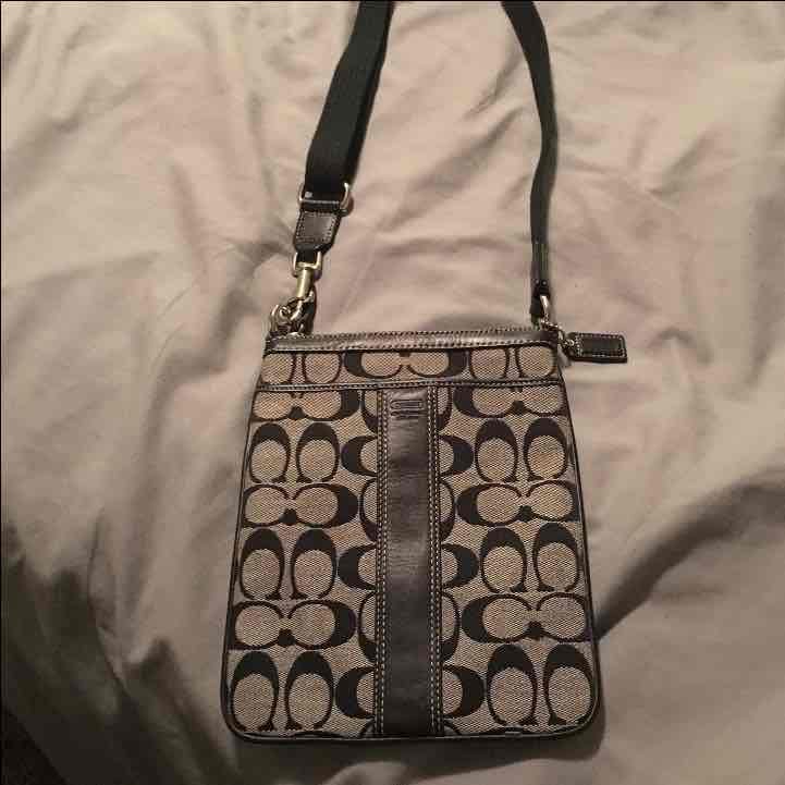 Coach crossbody purse