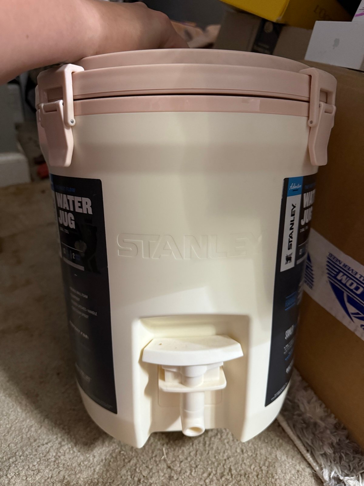 Stanley 2 gallon water jug