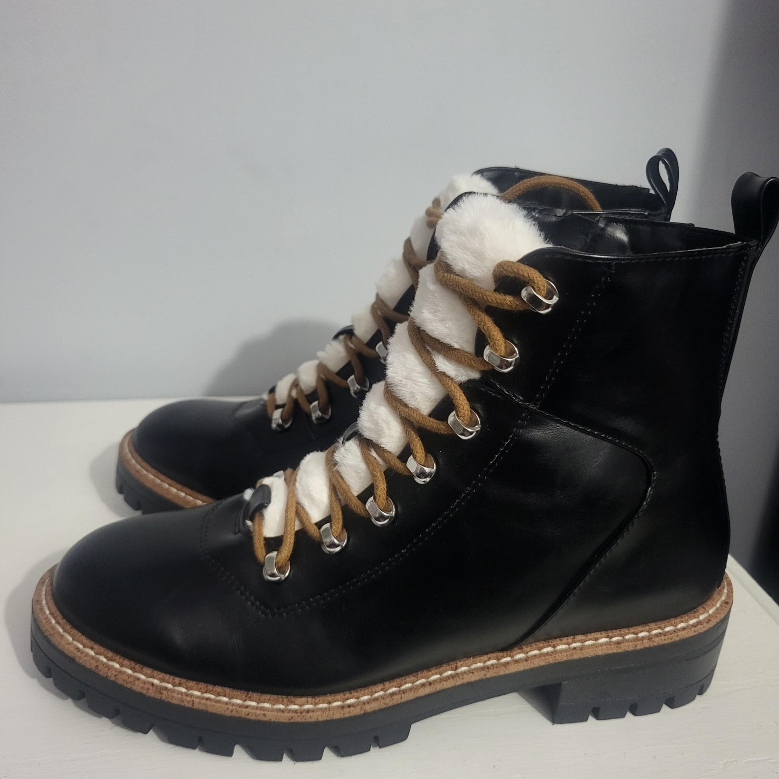 NWT A New Day-Women's Black Leighton Sherpa Tongue Hiking Memory Foam Boots 9.5