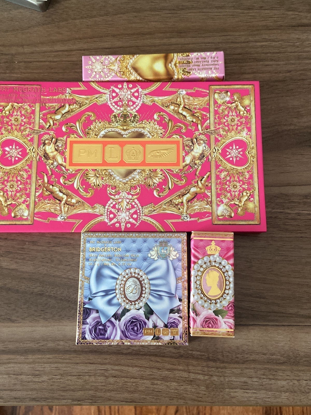 Pat mcgrath bundle palette, bridgerton highlight, lipstick, eyeliner