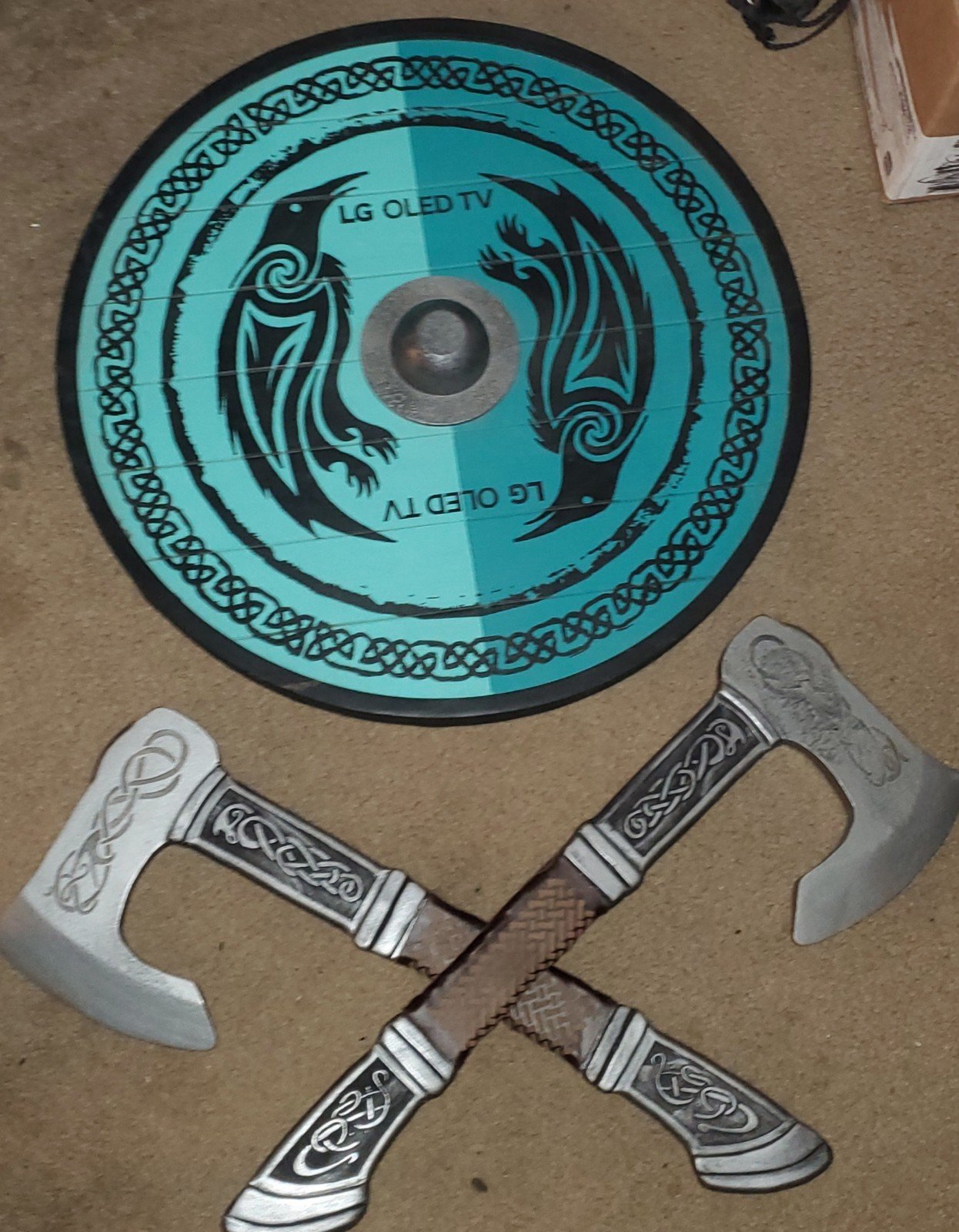Assassin’s Creed Wood Shield W/ Display Axes