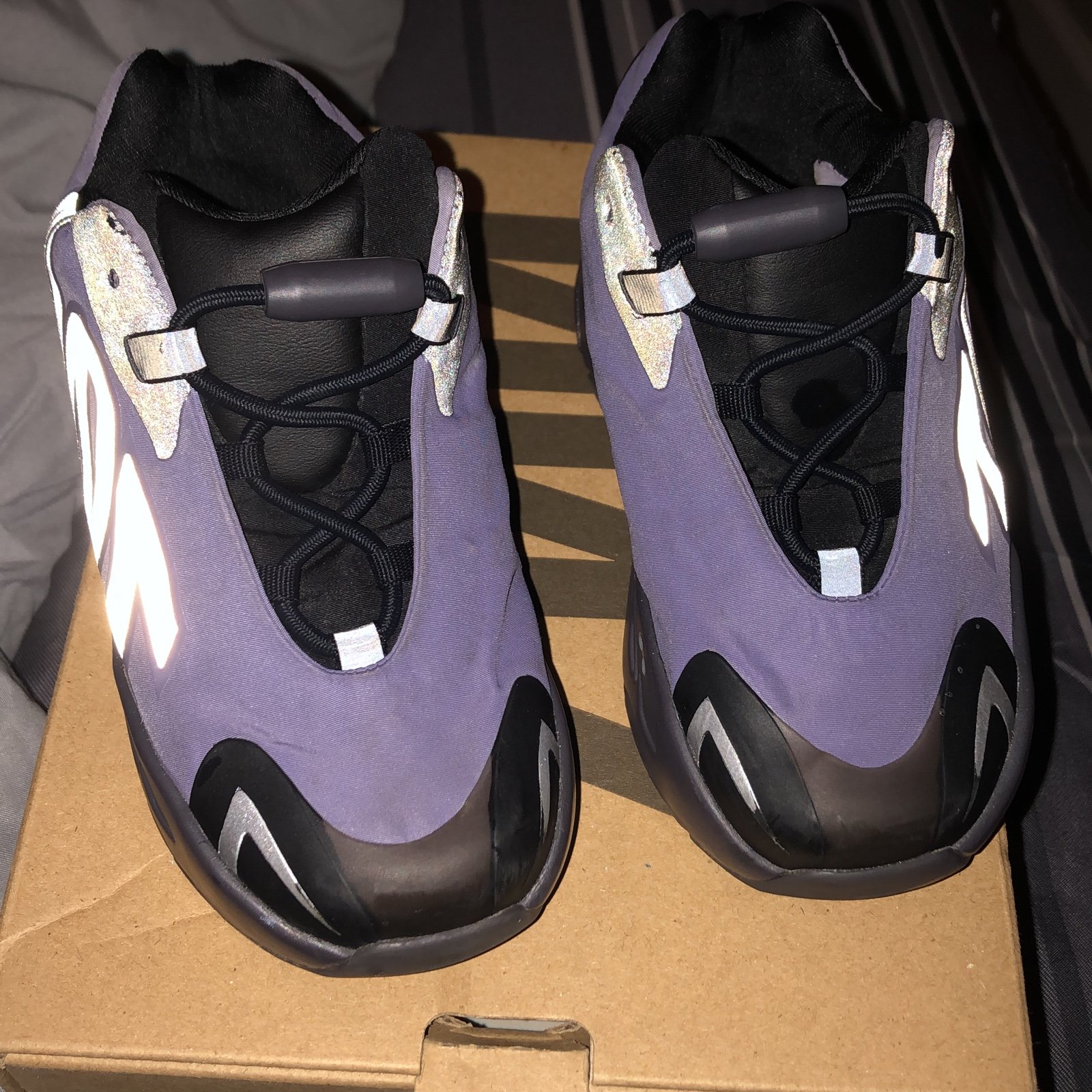 yezzy 700