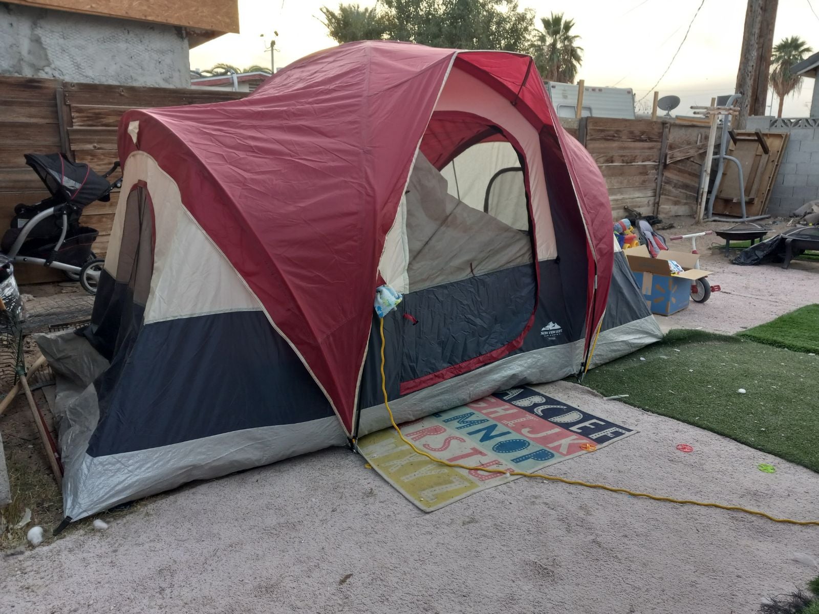 6 person CAMPING TENT