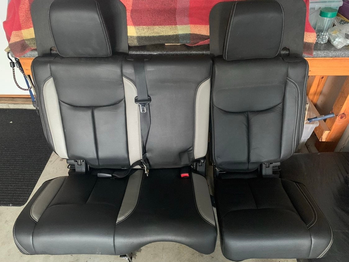 Jeep seats - rear leather - w/ sleep pads