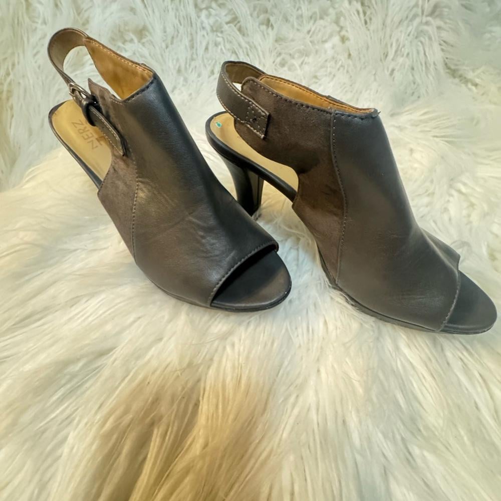 Naturalizer Grey Open Toe Heels size 8