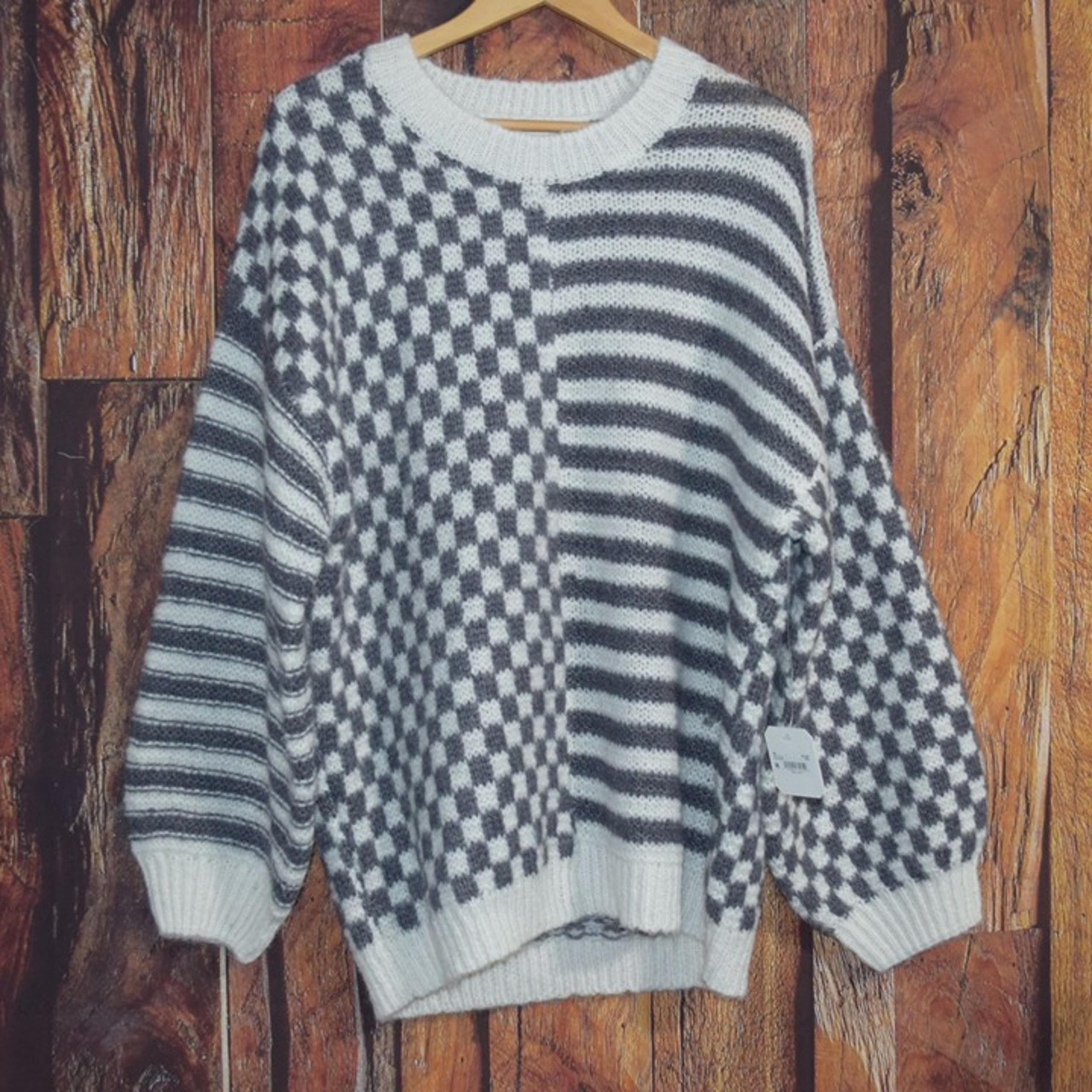 New w $72 Tags!  Women's XXL ALTAR'D STATE Gray & White Checked Striped Sweater