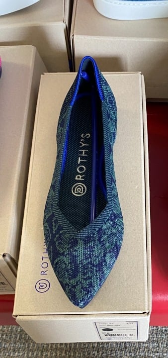 Rothy's Size 8 - Emerald Blue Snake