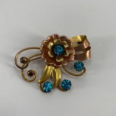 Vintage flower gold filled brooch