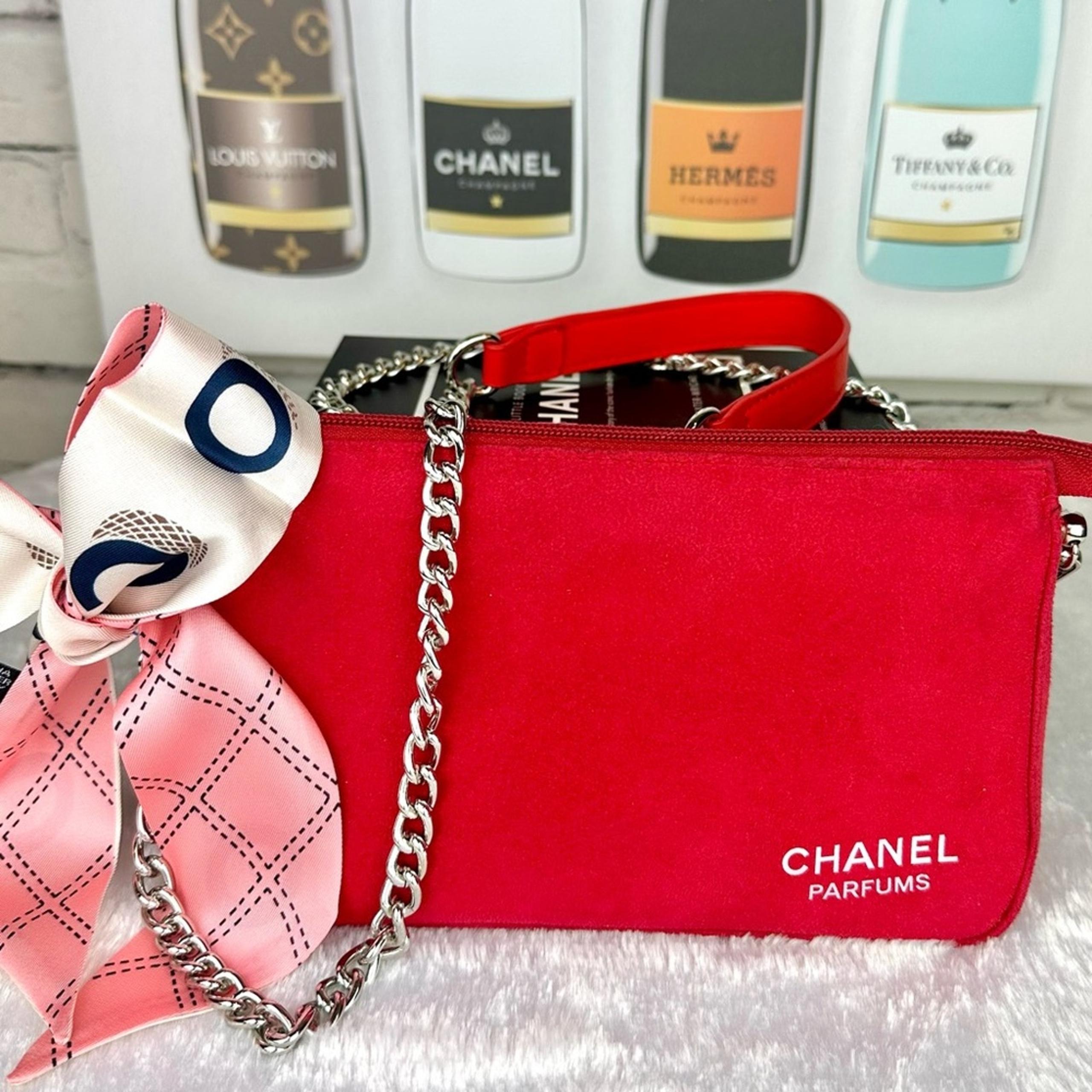 CHANEL red velvet beauty line counter crossbody BAG with chain