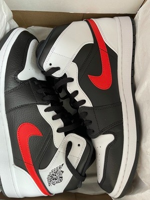 AIR JORDAN 1