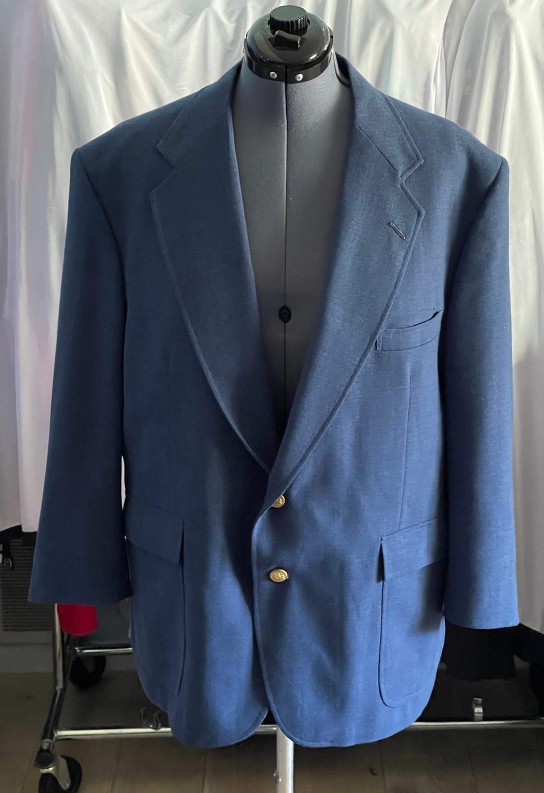 Stafford Men’s 46S Blue Worsted Wool Gold Button Accented Sport Coat Blazer