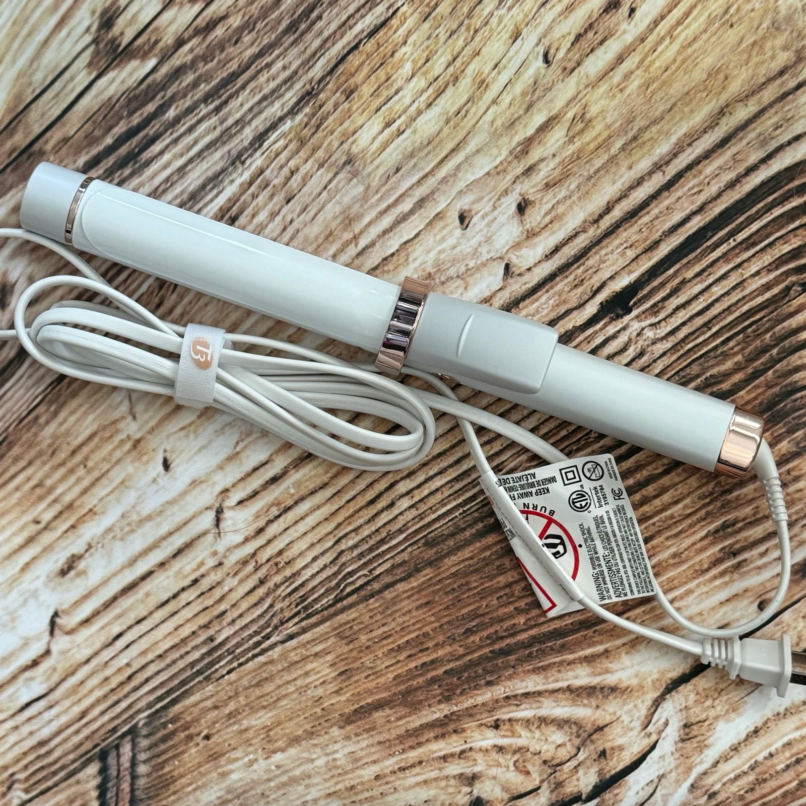 T3 Curl ID 1.25 Smart Curling Iron w Touch Interface White/Rose Gold - Like New