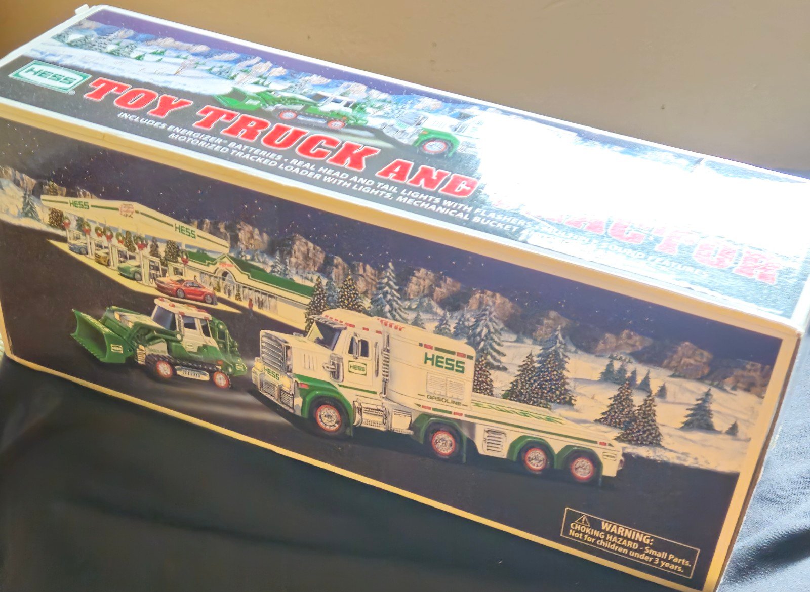 HESS Truck and Tractor NEVER OPENED