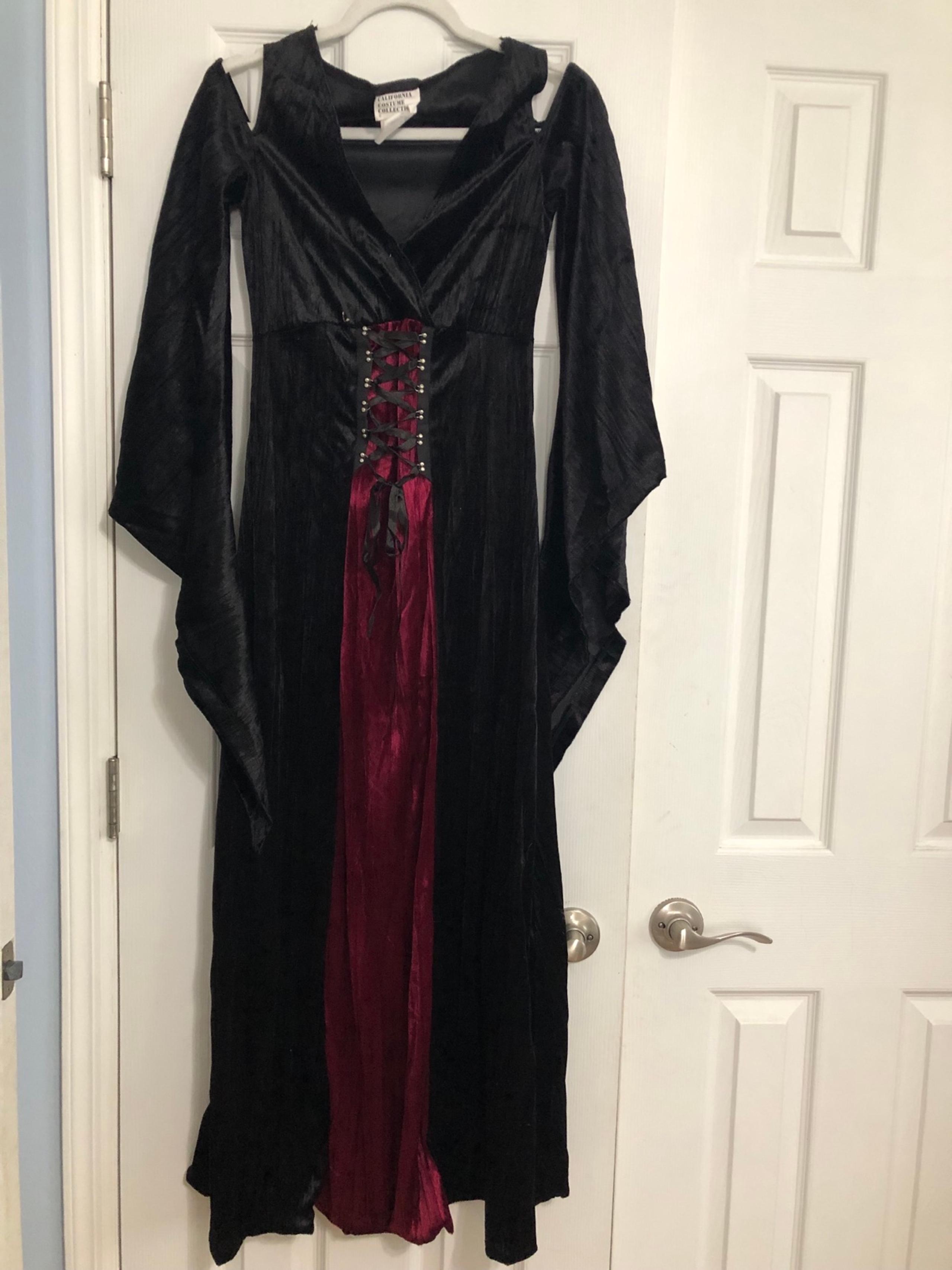 Haunted Mansion vampire goth costume women’s size small Halloween whimsygoth.