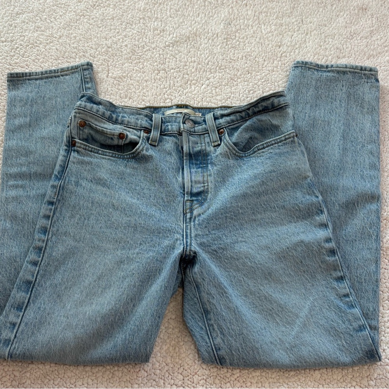 Levi’s Premium Wedgie Icon Fit Ankle Women’s Jeans