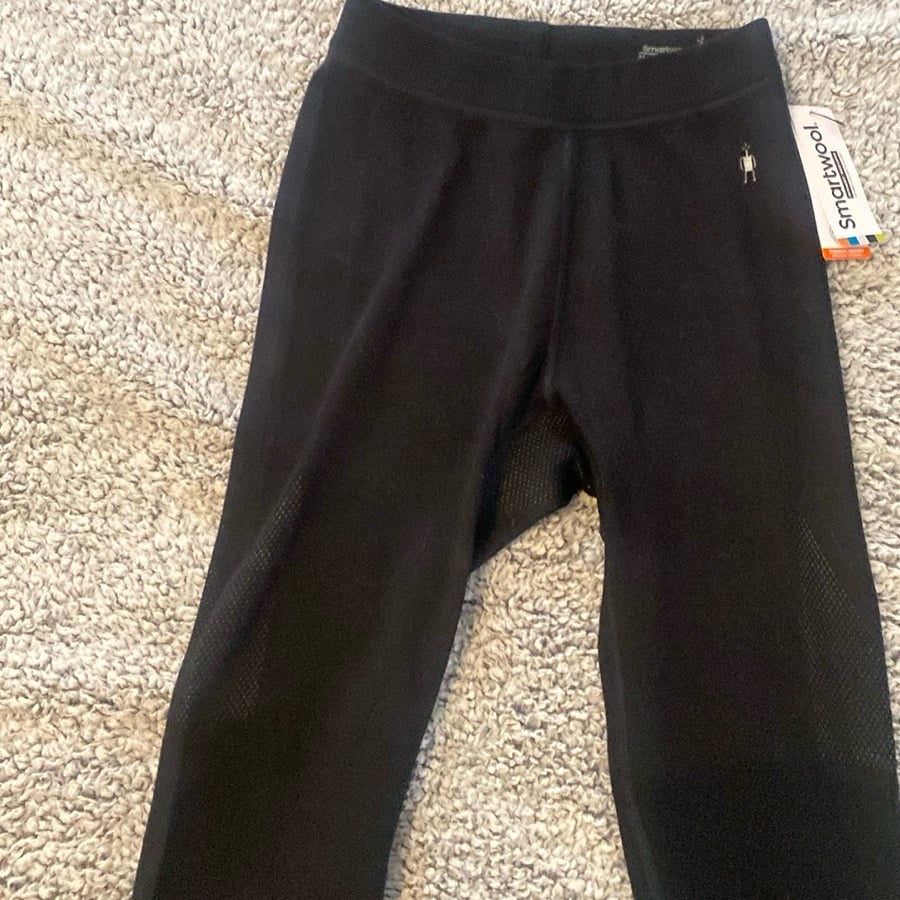 Smartwool Men’s size M Merino Intraknit base layer thermals in Black NWT!