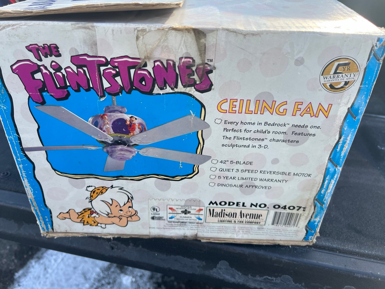 Madison Avenue The Flintstones Ceiling Fan, Vintage, Never Used, 42" - detail