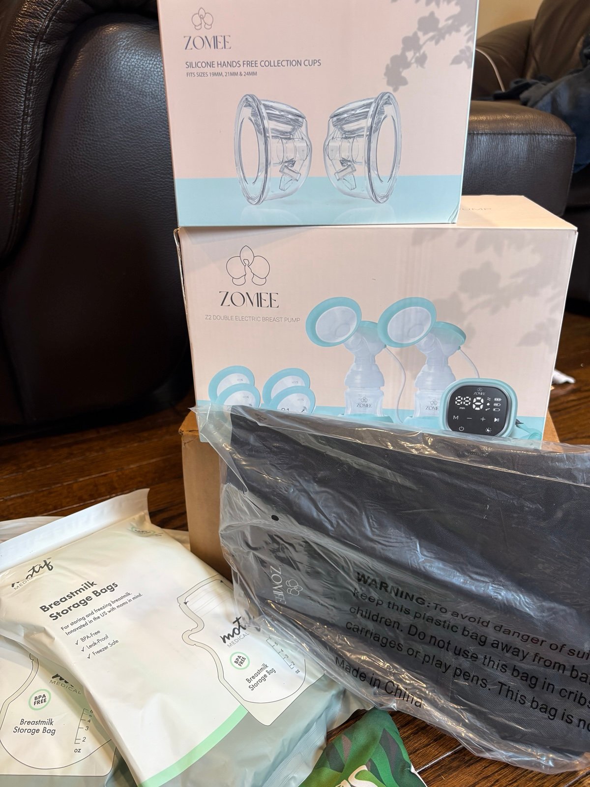 Brand new breast pump/ hands free portable