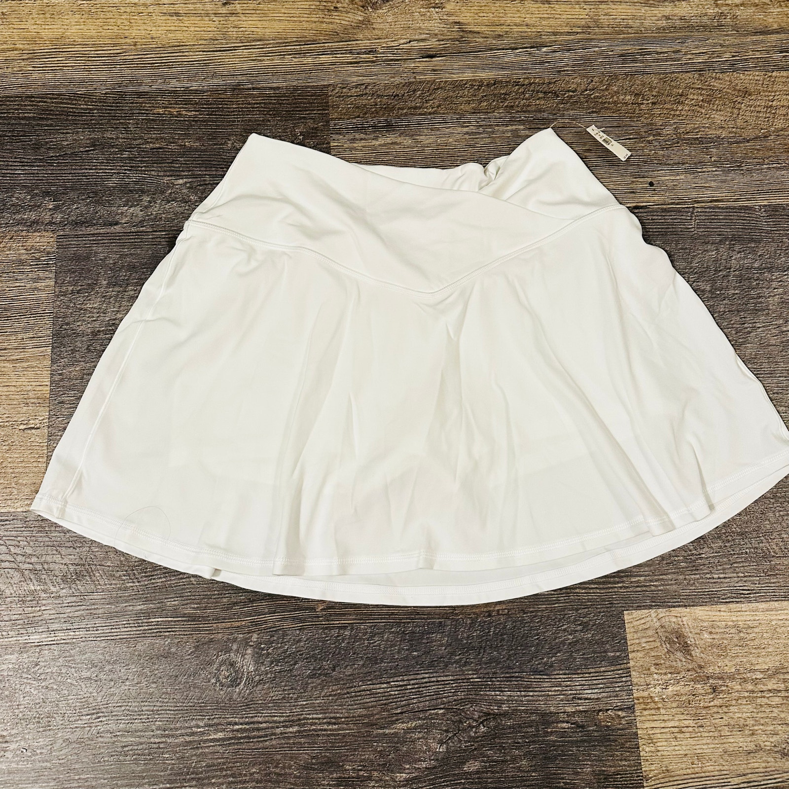 Offline by Aeire White Skort X- Large