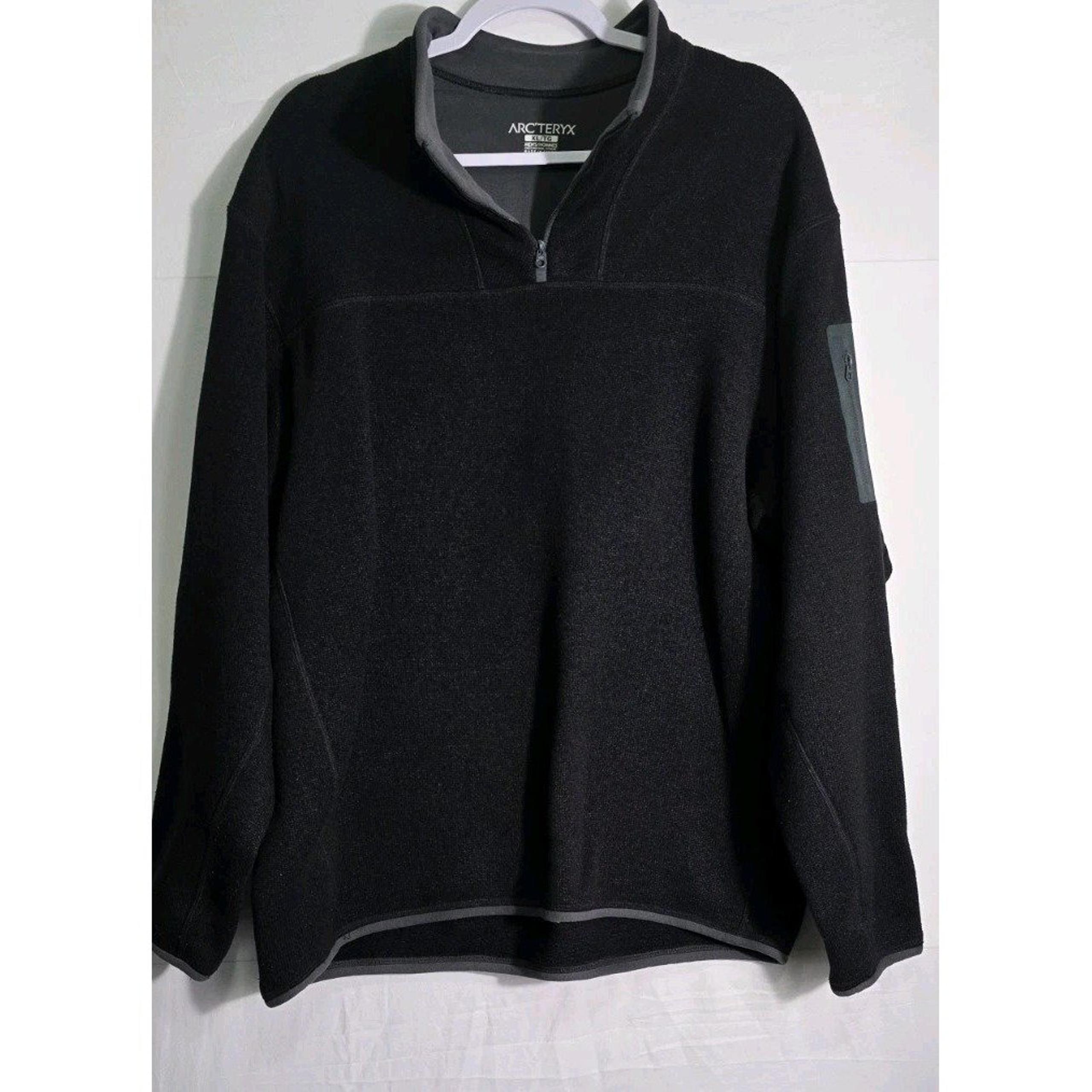 Arcteryx 1/4 Zip Up Fleece Jacket Mens Size  XLarge Solid Black Outdoors Hiking