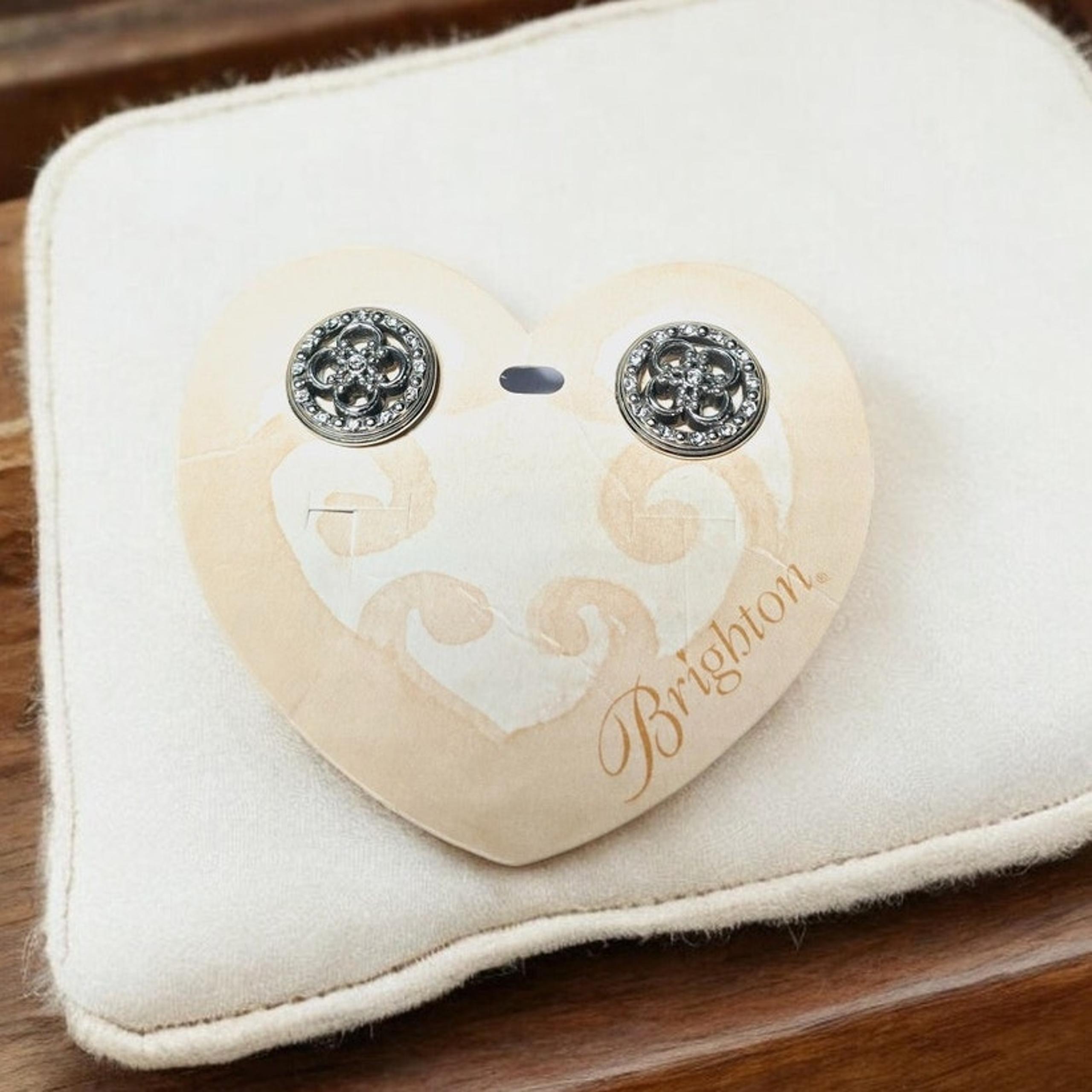 Brighton Quatrefoils with Swarovski floral accent post earrings