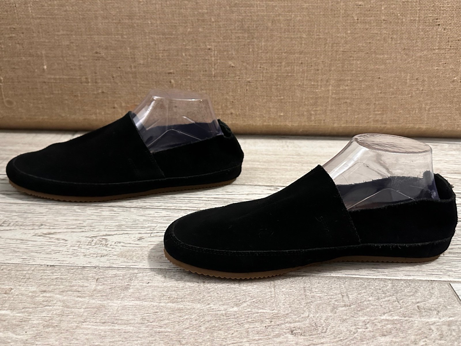 VINCE Men’s Black Suede Leather Slip On Shoes W/ Cushion Cork Insole GUC 8.5