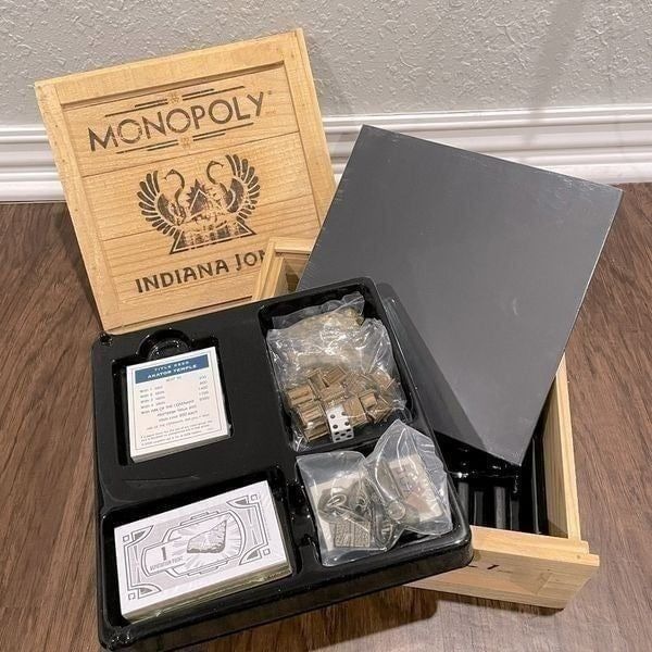 Indiana Jones Monopoly wooden storage box game set