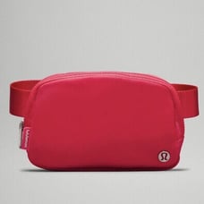 lululmon belt bag 1L - Lip Gloss