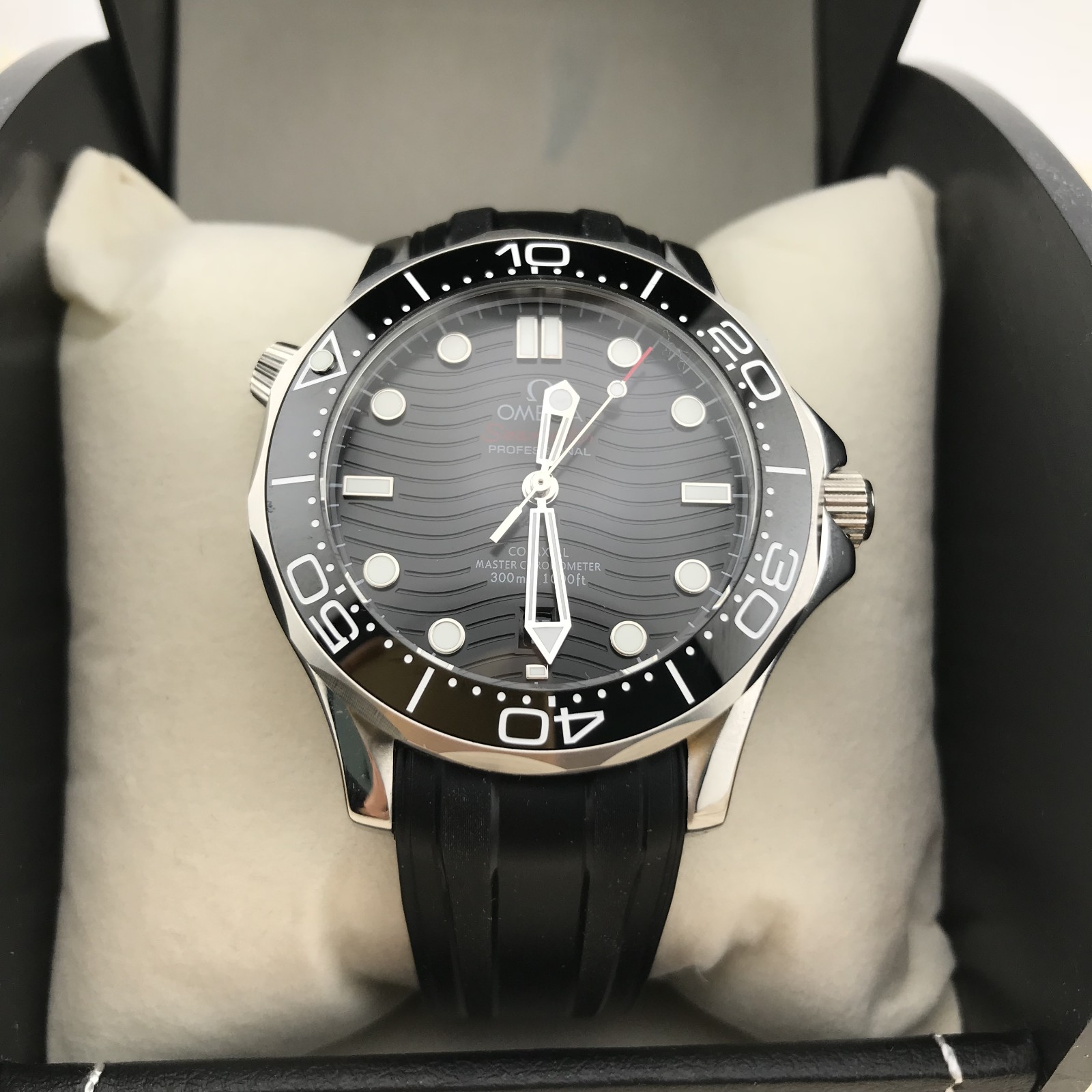 Mens 300M Black Dial Ceramic Co-Axial 42MM Watch