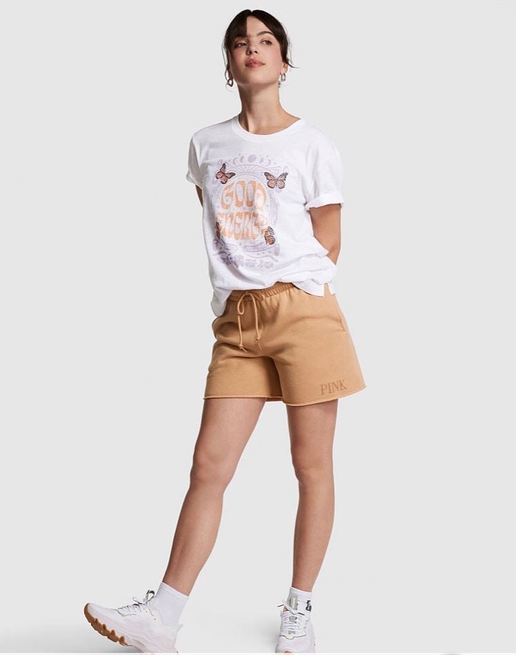 VS PINK Cotton Slub Campus Tee Shirt & Fleece Sweat Shorts White & Golden Tan L