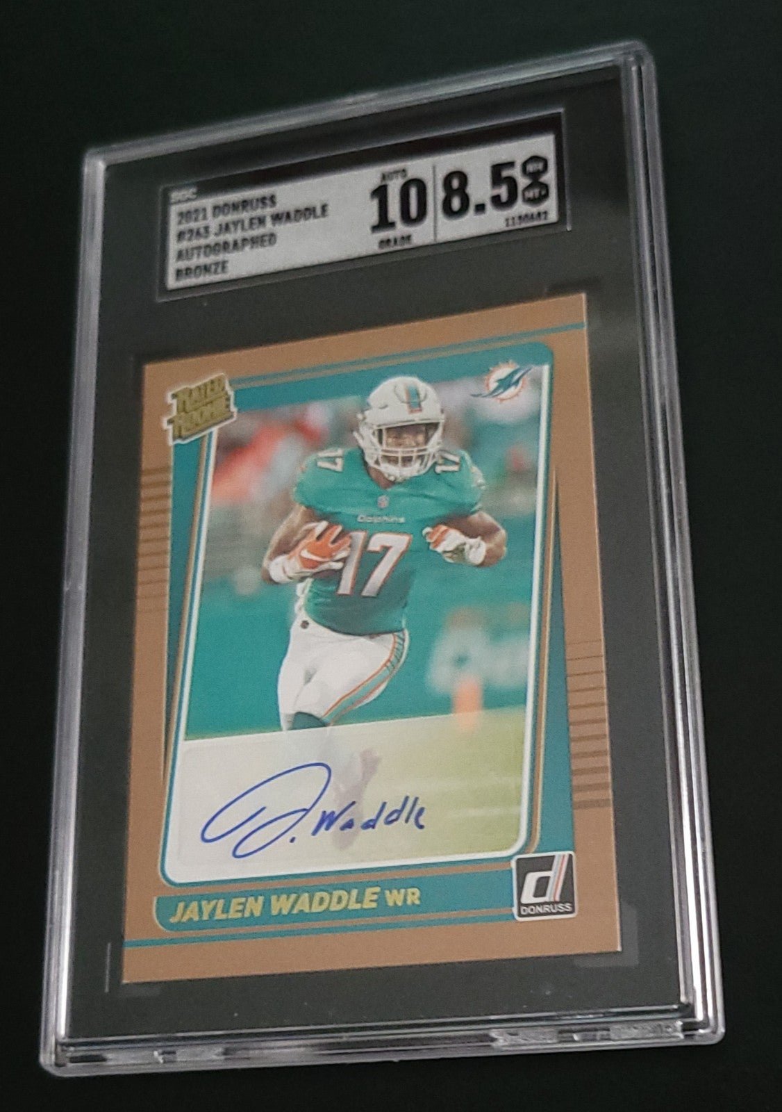 2021 DONRUSS #263 JAYLEN WADDLE AUTO SGC 10 8.5 BRONZE ROOKIE Miami Dolphins