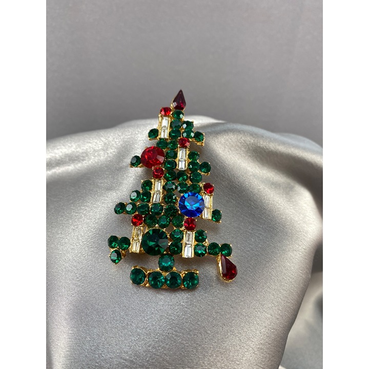 Vintage Weiss Rhinestone Christmas Tree Brooch Pin Gold Tone 6 Candles Unmarked