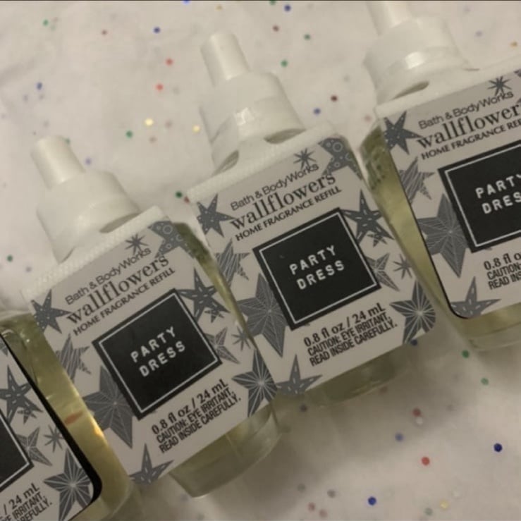 4 NEW WALLFLOWER REFILLS PARTY DRESS BATH AND BODY WORKS WALLFLOWERS REFILL HOME