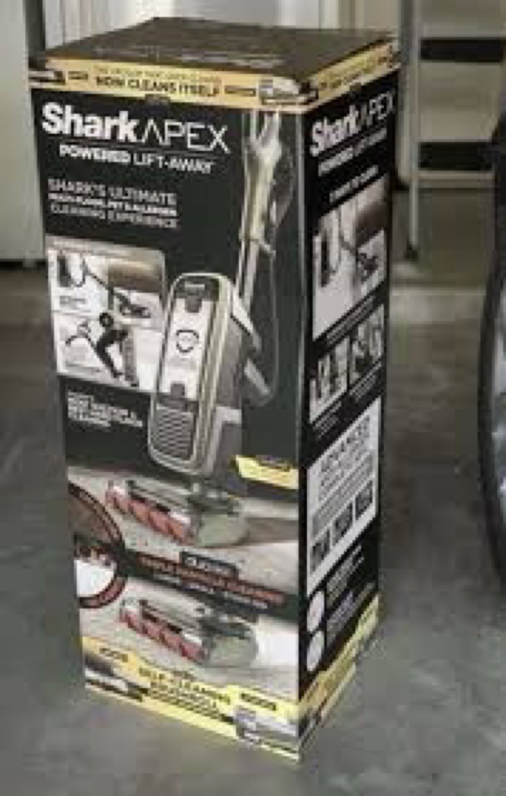 Brand New in Box Shark Apex AZ1002