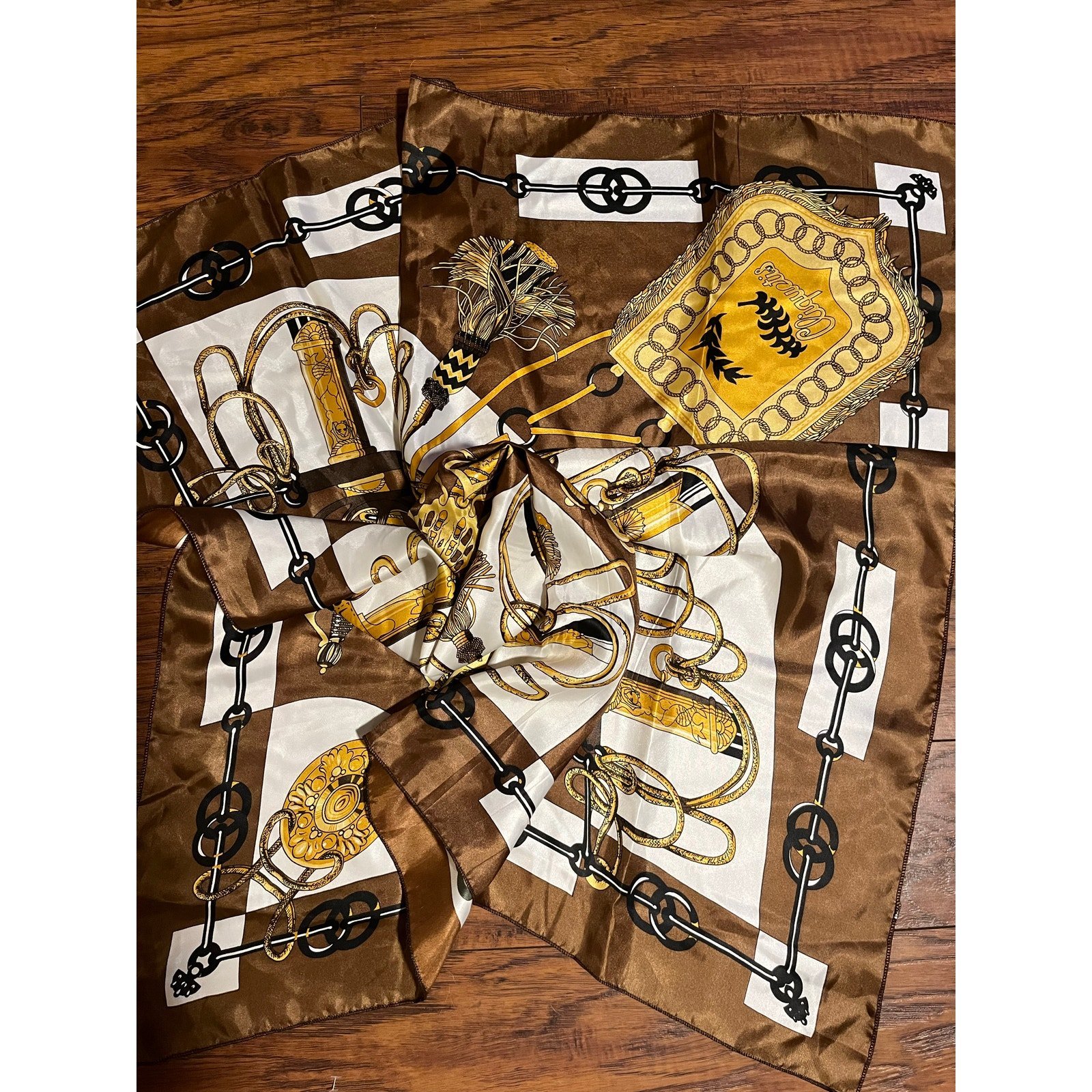 Cliquetis 100% silk scarf