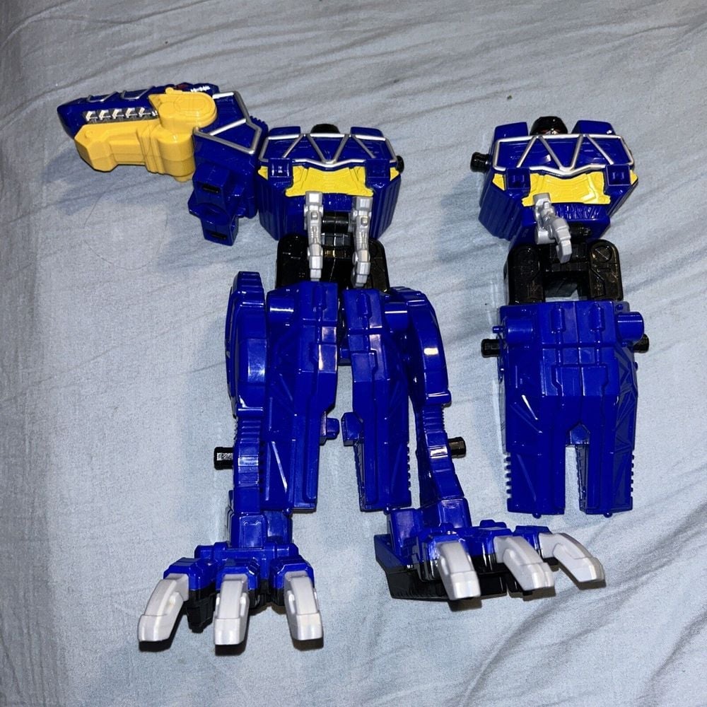 Power Rangers Dino Charge Megazord Deluxe Spino Zord Blue T-Rex Figure Parts