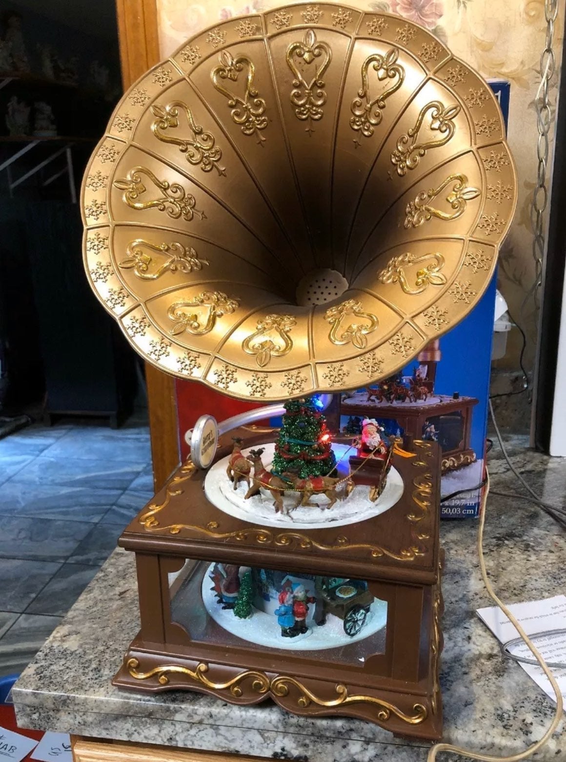 New sierra animated musical Christmas Gramophone santa sleigh reindeer