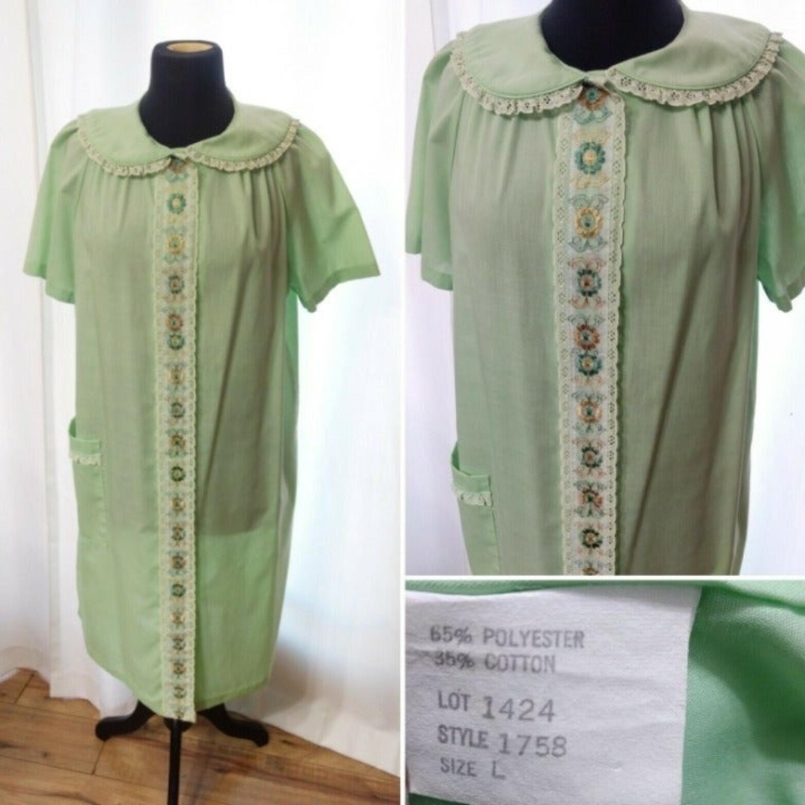Vintage Green Floral Robe Housecoat Size L Grandma